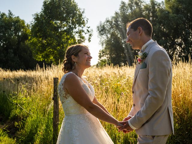 Le mariage de Quentin et Lucie à Halluin, Nord 4