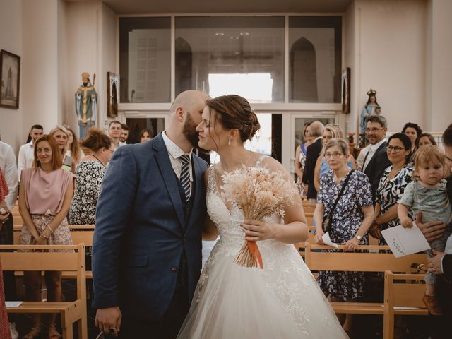 Le mariage de Théo et Océane à Annoeullin, Nord 13