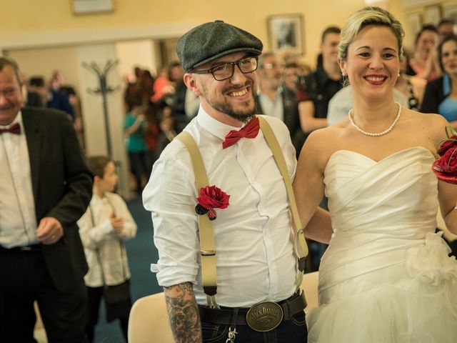 Le mariage de Maxime et Gaëlle à Chazelles-sur-Lyon, Loire 14