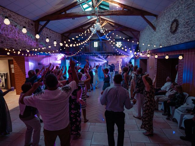 Le mariage de Pauline et Coralie à Cholet, Maine et Loire 20