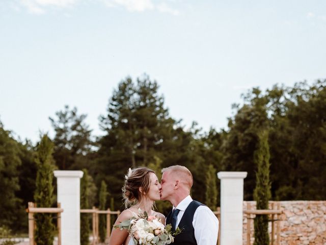 Le mariage de Hugo et Julie à Sault, Vaucluse 26