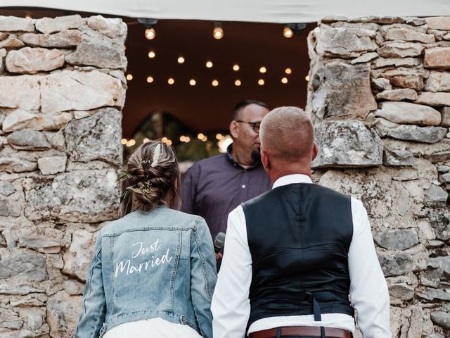 Le mariage de Hugo et Julie à Sault, Vaucluse 34