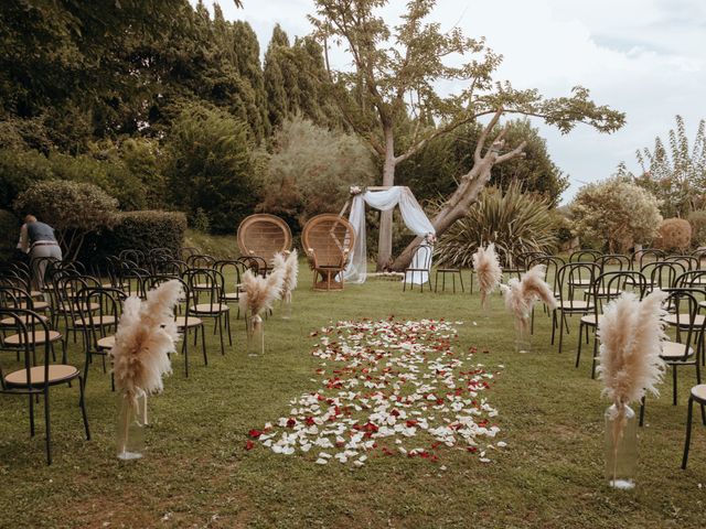 Le mariage de Tchu-ty et Ophélie à Le Cailar, Gard 11