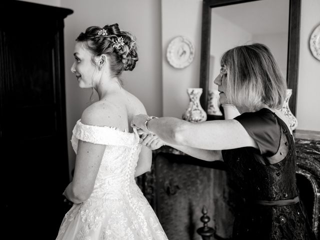 Le mariage de Clément et Noémie à La Chapelle-Montreuil, Vienne 6