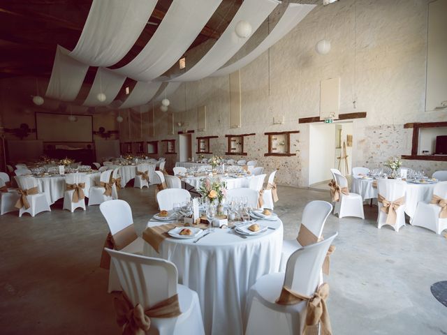 Le mariage de Clément et Noémie à La Chapelle-Montreuil, Vienne 22