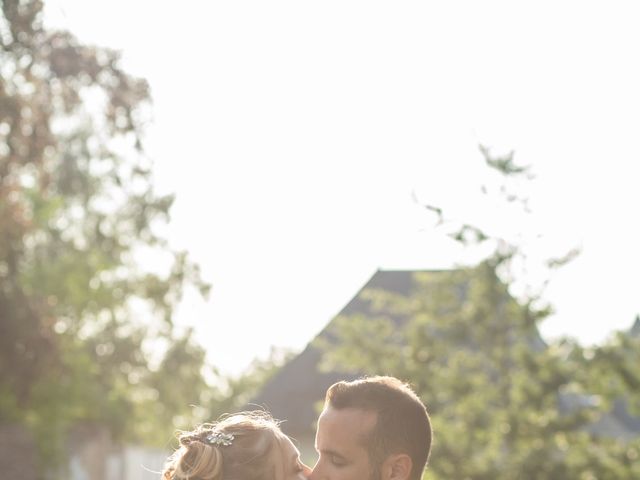 Le mariage de Clément et Noémie à La Chapelle-Montreuil, Vienne 1