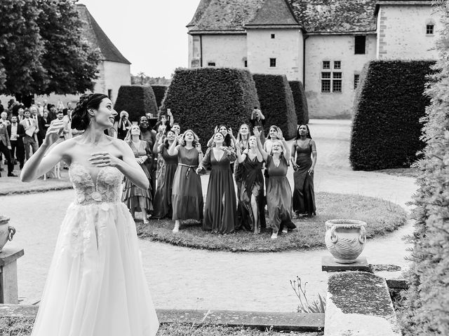 Le mariage de Hugo et Léa à Chareil-Cintrat, Allier 24