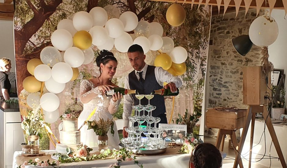 Le mariage de Torchard  et Bettina  à Saint-Père-en-Retz, Loire Atlantique