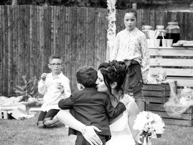 Le mariage de Mathieu et Clémence à Prissé, Saône et Loire 15