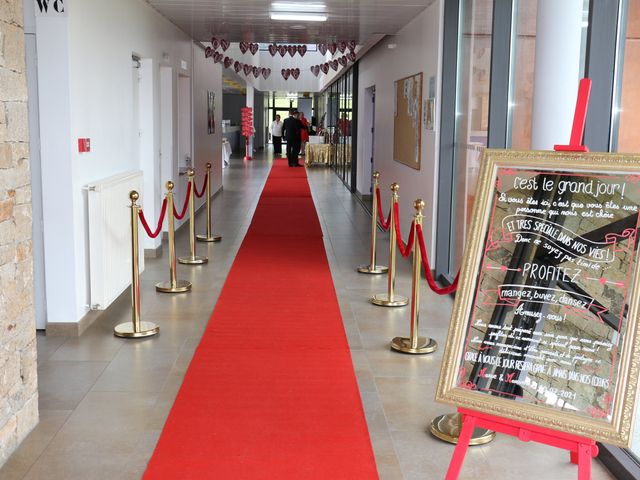 Le mariage de Maxime et Marie à Saint-Laurent-sur-Sèvre, Vendée 3