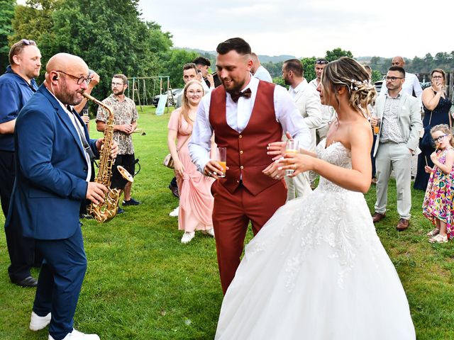 Le mariage de Etienne et Axelle à Monistrol-sur-Loire, Haute-Loire 43