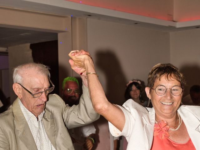 Le mariage de Laurent et Marie à Montagnac, Hérault 38