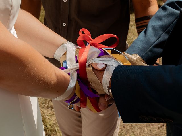 Le mariage de Adrien et Allison à Saint-Étienne-Cantalès, Cantal 3