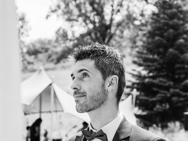 Le mariage de Adrien et Allison à Saint-Étienne-Cantalès, Cantal 9