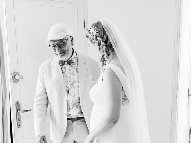 Le mariage de Adrien et Allison à Saint-Étienne-Cantalès, Cantal 23