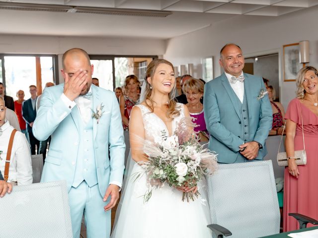 Le mariage de Stephane et Marine à Aydat, Puy-de-Dôme 9