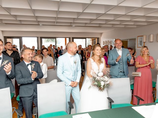 Le mariage de Stephane et Marine à Aydat, Puy-de-Dôme 14