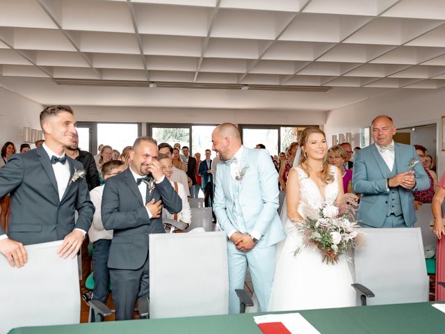 Le mariage de Stephane et Marine à Aydat, Puy-de-Dôme 15