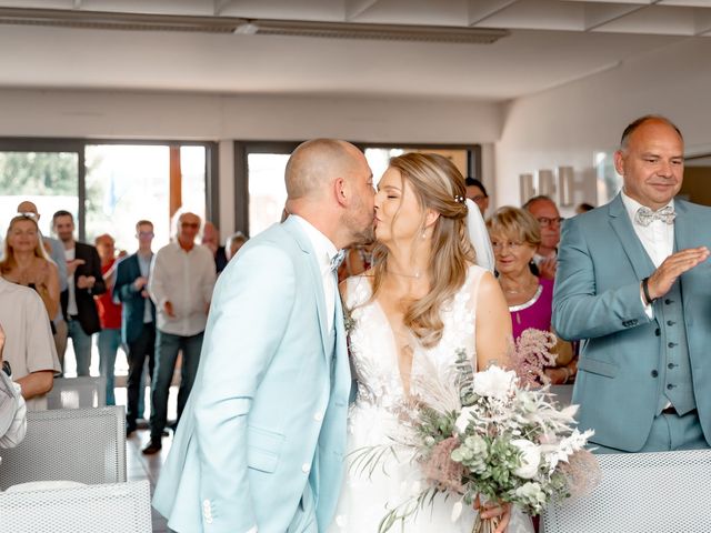 Le mariage de Stephane et Marine à Aydat, Puy-de-Dôme 16