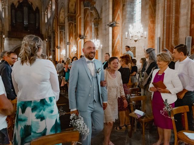 Le mariage de Stephane et Marine à Aydat, Puy-de-Dôme 28