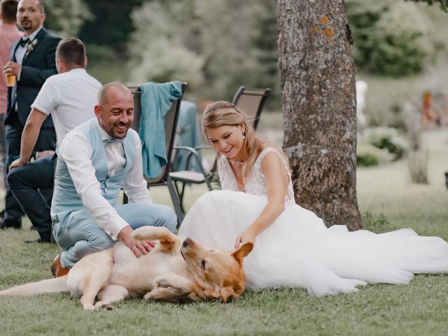 Le mariage de Stephane et Marine à Aydat, Puy-de-Dôme 92