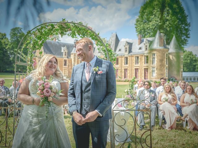 Le mariage de John et Elody à Tuffé, Sarthe 28