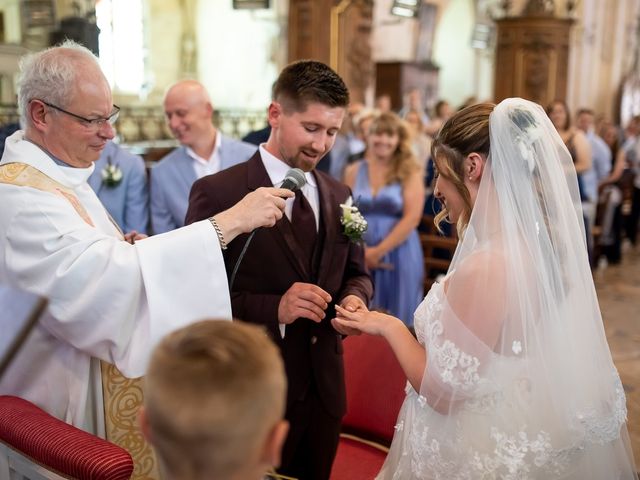 Le mariage de Thomas et Anaël à Les Riceys, Aube 43