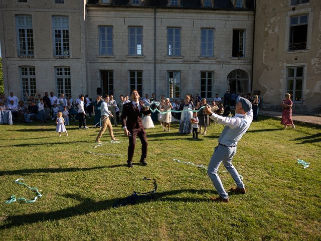 Le mariage de Thomas et Anaël à Les Riceys, Aube 64