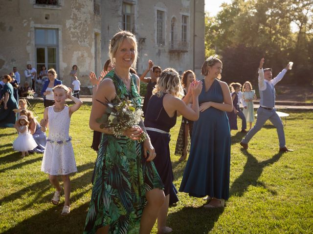 Le mariage de Thomas et Anaël à Les Riceys, Aube 68