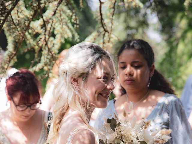 Le mariage de Nicolas et Juliette à Saint-Médard-en-Jalles, Gironde 10