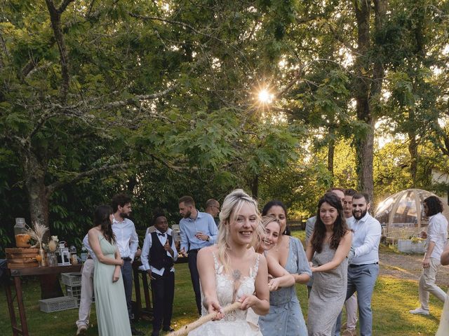 Le mariage de Nicolas et Juliette à Saint-Médard-en-Jalles, Gironde 34