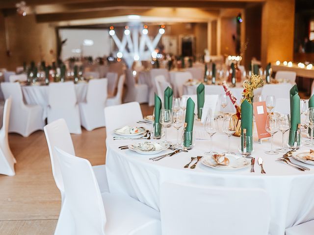 Le mariage de Hanthony et Héléna à Helstroff, Moselle 12