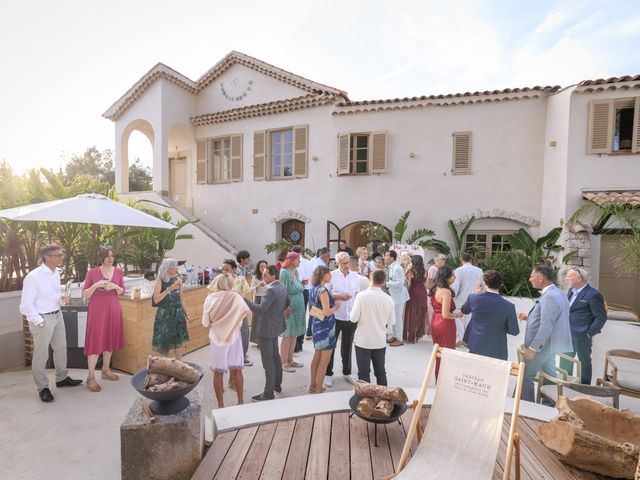Le mariage de Christophe et Alexandra à Mandelieu-la-Napoule, Alpes-Maritimes 14