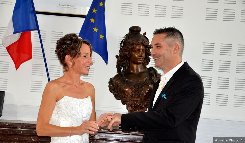 Le mariage de Alexander et Peggy à La Suze-sur-Sarthe, Sarthe