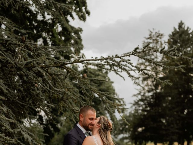 Le mariage de Olivier et Mélanie à Saint-Symphorien-sur-Coise, Rhône 26