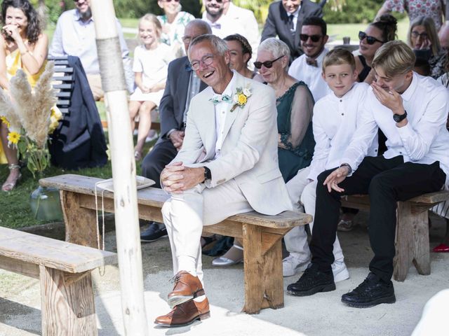 Le mariage de Maxime et Amandine à Fyé, Sarthe 3