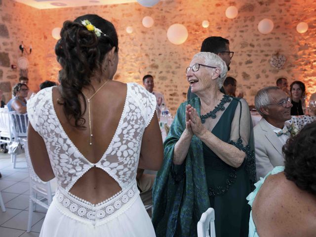 Le mariage de Maxime et Amandine à Fyé, Sarthe 17