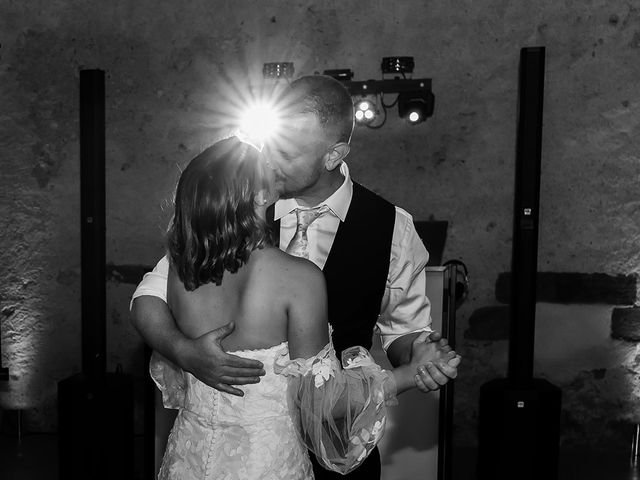 Le mariage de Charles et Albane à Neuvy, Allier 19