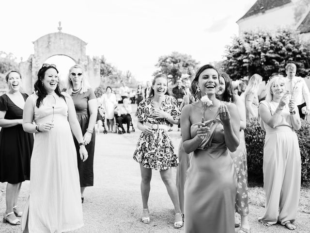 Le mariage de Charles et Albane à Neuvy, Allier 22