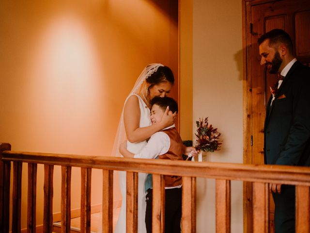 Le mariage de Adrian et Vinisa à Saint-Cyprien, Pyrénées-Orientales 17