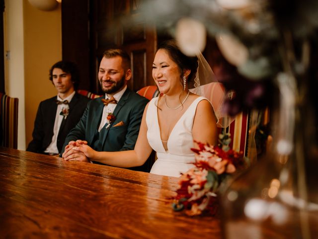 Le mariage de Adrian et Vinisa à Saint-Cyprien, Pyrénées-Orientales 18