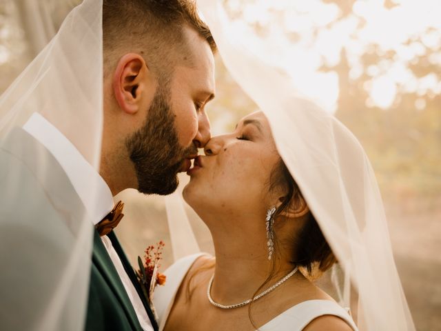 Le mariage de Adrian et Vinisa à Saint-Cyprien, Pyrénées-Orientales 23