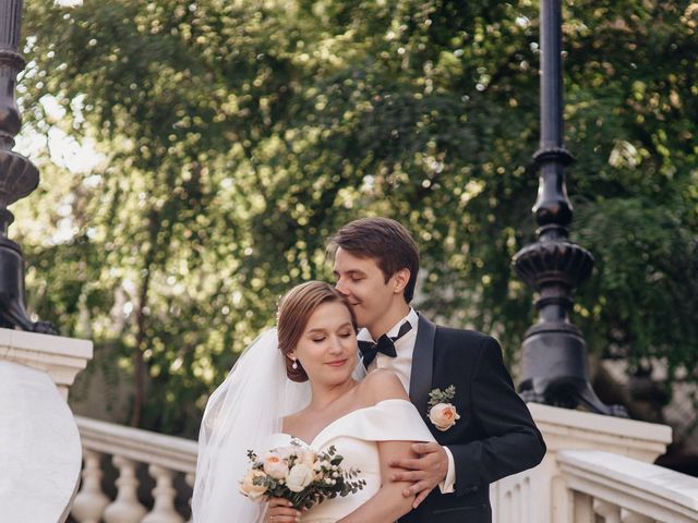 Le mariage de Alex et Julia à Paris, Paris 34