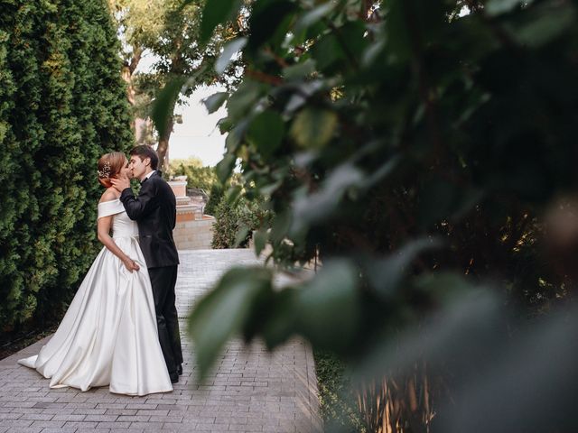 Le mariage de Alex et Julia à Paris, Paris 1