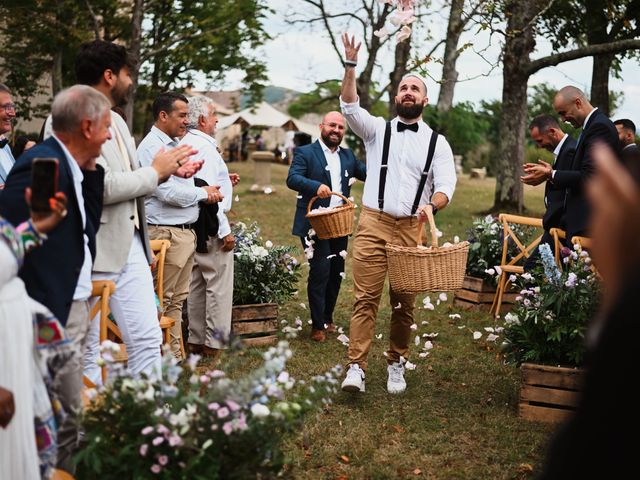 Le mariage de Anne-Fleur et David à Mirepoix, Ariège 40