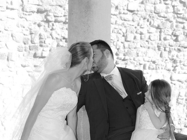 Le mariage de Florian et Noemie à Morières-lès-Avignon, Vaucluse 11