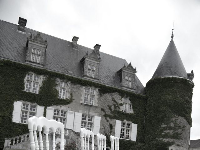 Le mariage de Julien et Angie à Brantôme, Dordogne 4