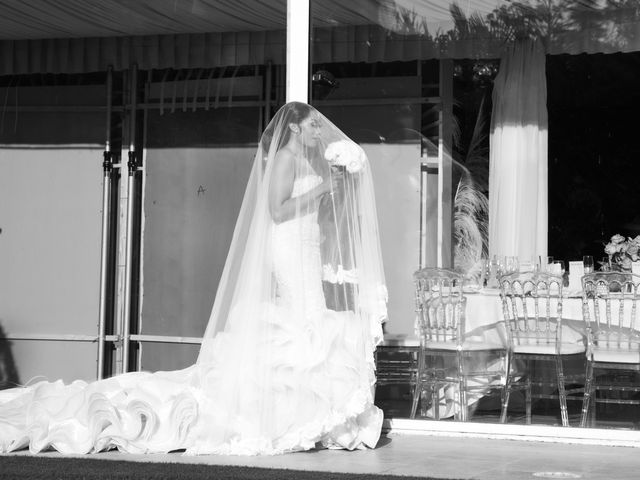 Le mariage de Arnold et Sandra à Le Coudray-Montceaux, Essonne 4