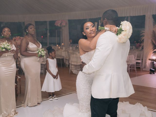 Le mariage de Arnold et Sandra à Le Coudray-Montceaux, Essonne 18