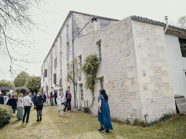 Le mariage de Cyrielle et Fanny à Landrais, Charente Maritime 2